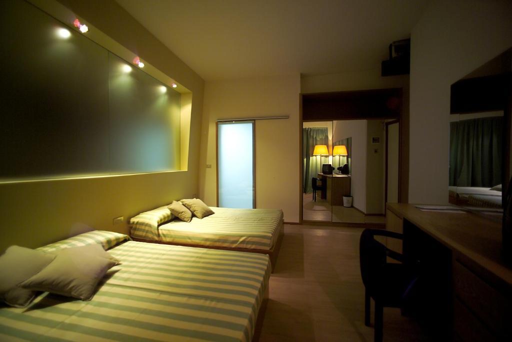 Hotel President Silvi Marina Kamer foto